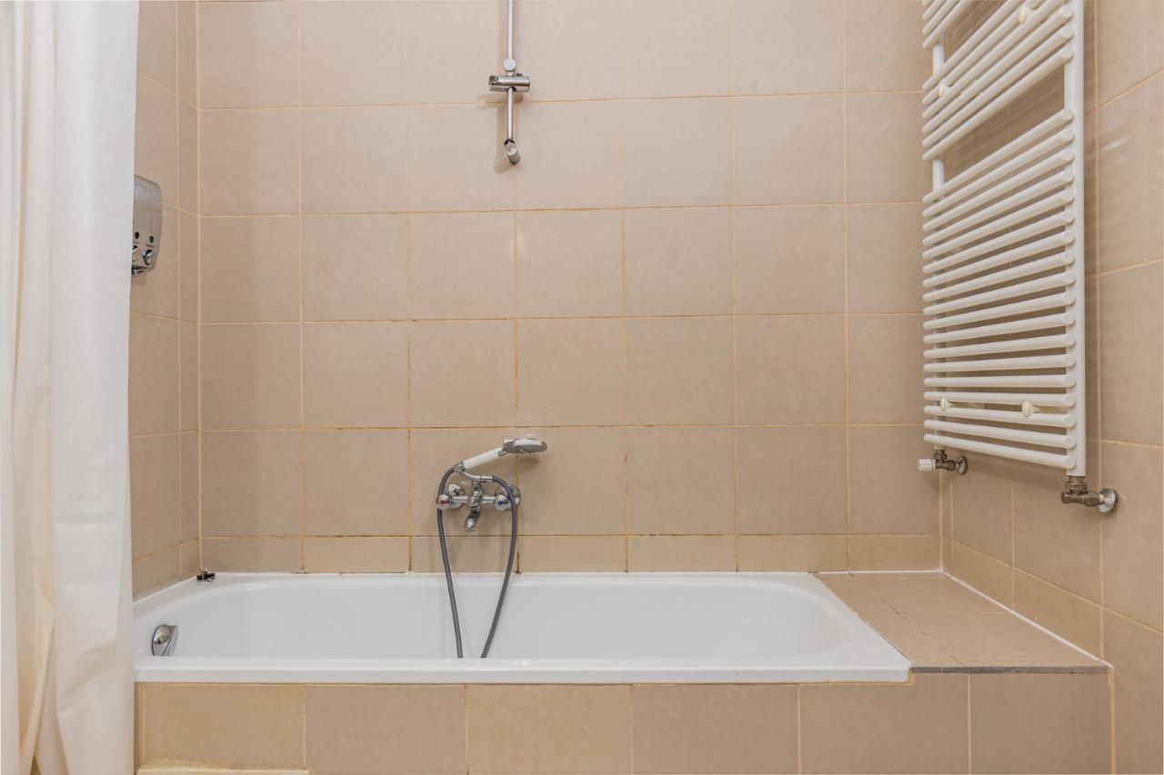 بودابست Cosy 1 Bedroom Apartment In Gozsdu Court المظهر الخارجي الصورة