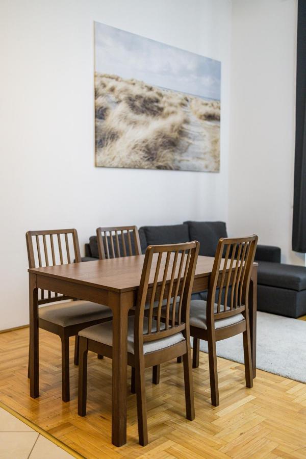 بودابست Cosy 1 Bedroom Apartment In Gozsdu Court المظهر الخارجي الصورة