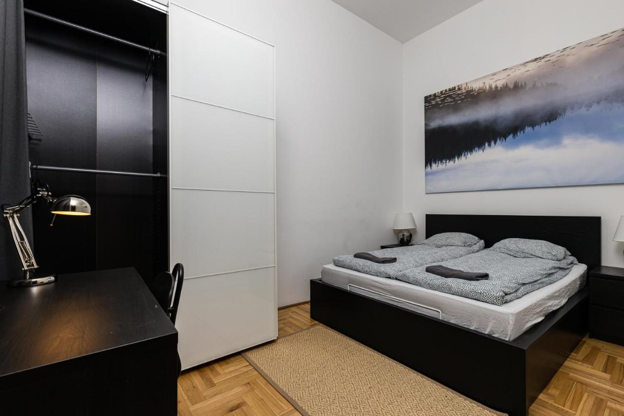 بودابست Cosy 1 Bedroom Apartment In Gozsdu Court المظهر الخارجي الصورة